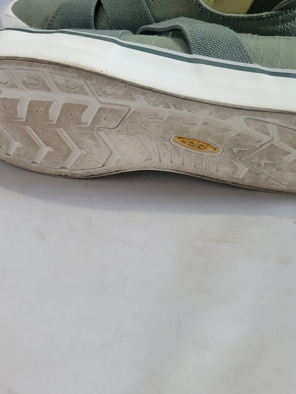 Keen Elsa III Gore Cross Strap Women's Slip On Sneakers - Tan -Size: US:size 8.5 - Picture 4 of 4